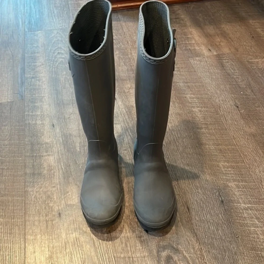 Kamik rain boots tall
